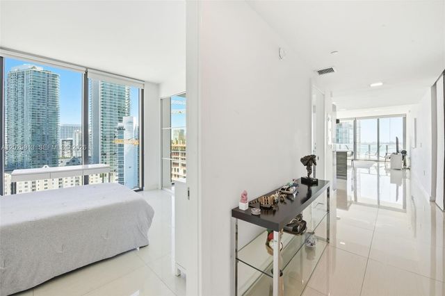 460 NE 28th St 1801, Miami, FL 33137