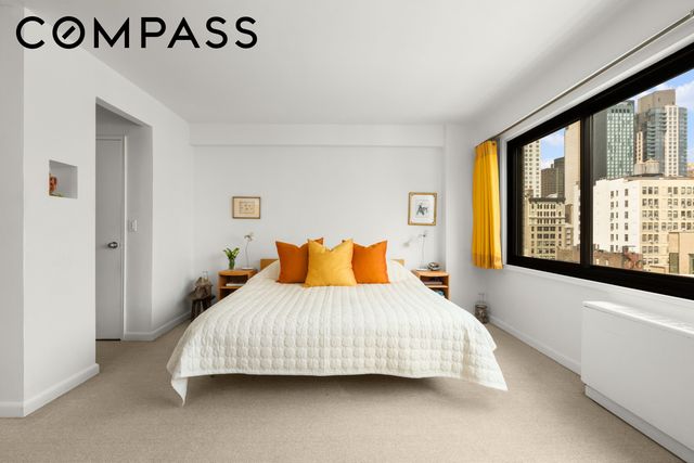 201 W 21st St Apt 12C, New York City, NY 10011