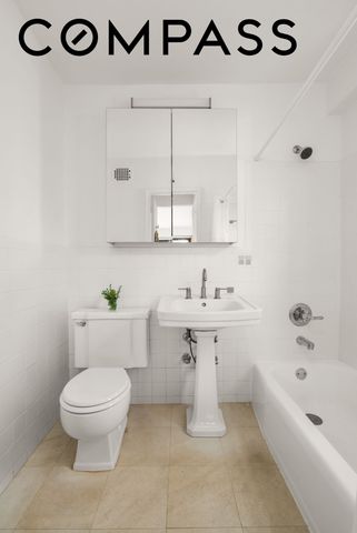 201 W 21st St Apt 12C, New York City, NY 10011
