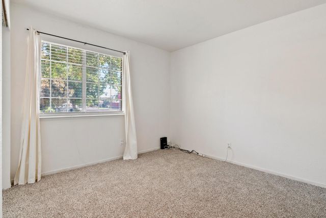509 Peerman Ct, Modesto, CA 95351