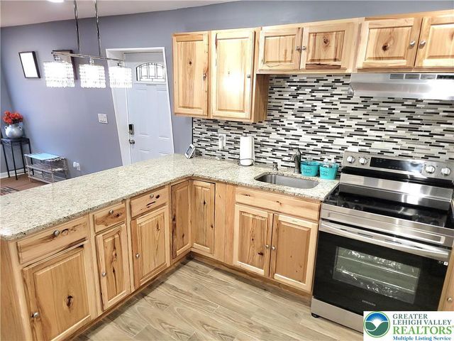 8237 NATURES Drive, Coolbaugh Twp, PA 18466