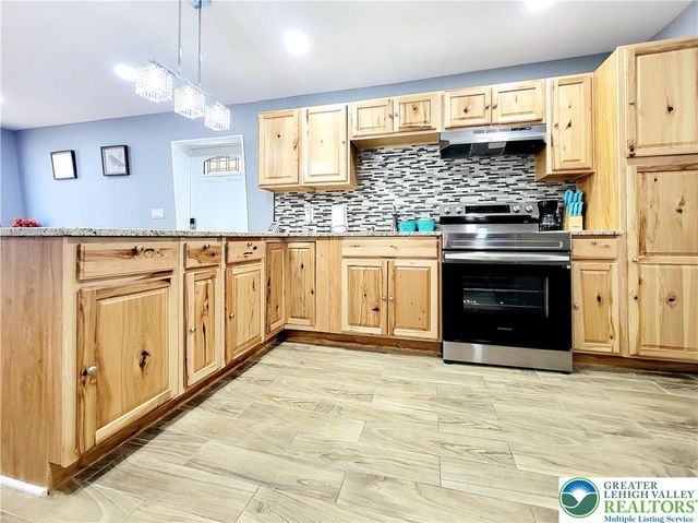 8237 NATURES Drive, Coolbaugh Twp, PA 18466