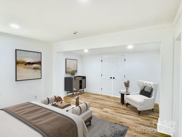 1033 Tracy Drive, Charlotte, NC 28217