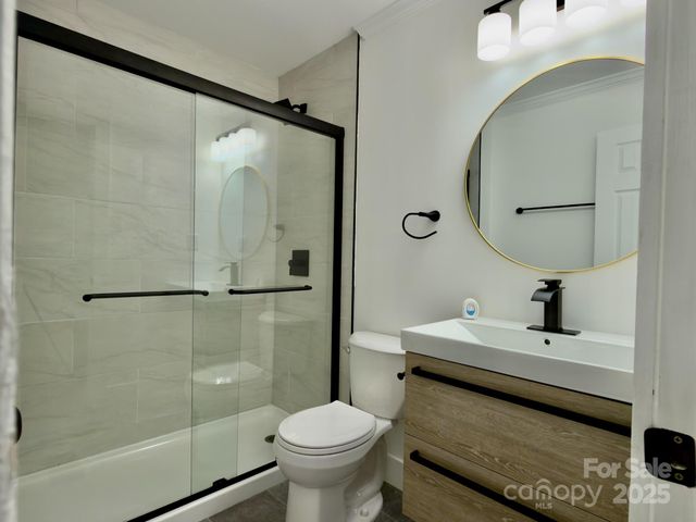 1033 Tracy Drive, Charlotte, NC 28217