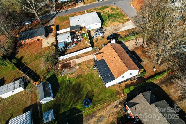 1033 Tracy Drive, Charlotte, NC 28217