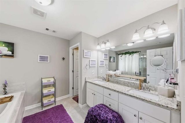 301 NW Jackson Place NW, Lilburn, GA 30047