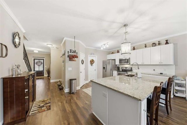 301 NW Jackson Place NW, Lilburn, GA 30047
