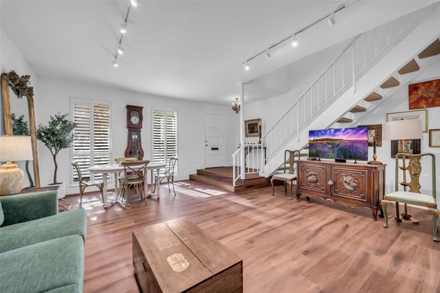 5803 Lynbrook Drive 80, Houston, TX 77057