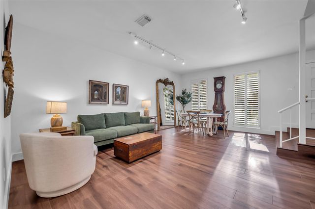 5803 Lynbrook Drive 80, Houston, TX 77057