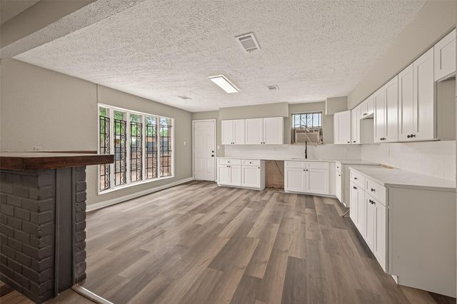 3703 Tiffany Drive, Houston, TX 77045