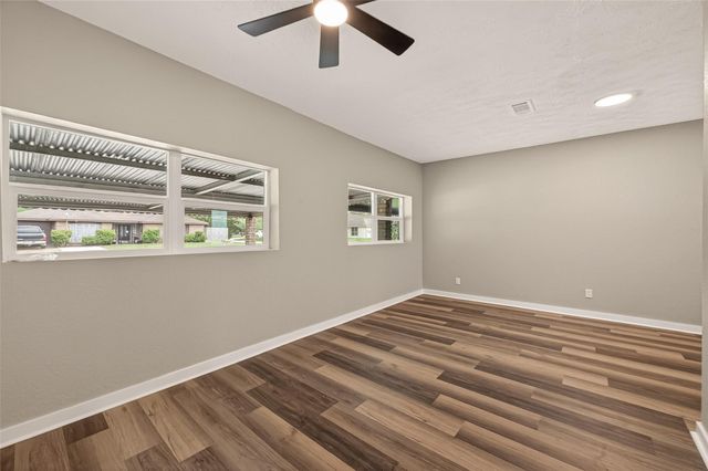 3703 Tiffany Drive, Houston, TX 77045