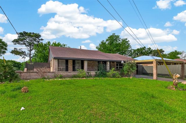 3703 Tiffany Drive, Houston, TX 77045