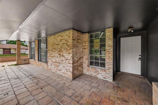 3703 Tiffany Drive, Houston, TX 77045