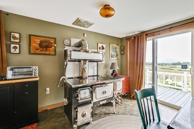 2066 Hinman Settler Road, Brownington, VT 05860