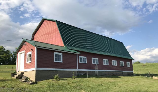 2066 Hinman Settler Road, Brownington, VT 05860