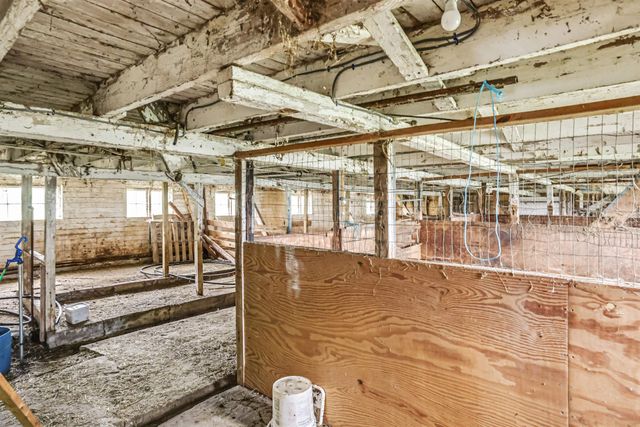 2066 Hinman Settler Road, Brownington, VT 05860