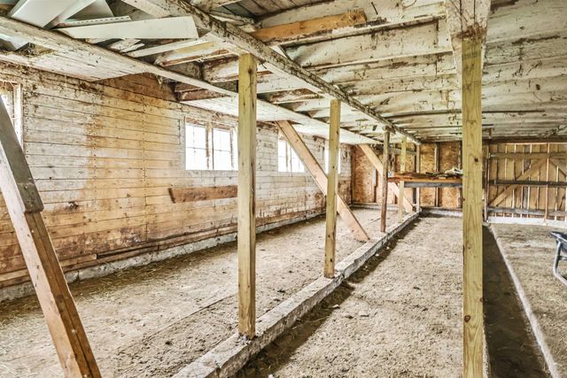 2066 Hinman Settler Road, Brownington, VT 05860