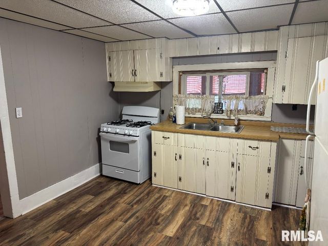 1618 N HOYT Street, Chillicothe, IL 61523