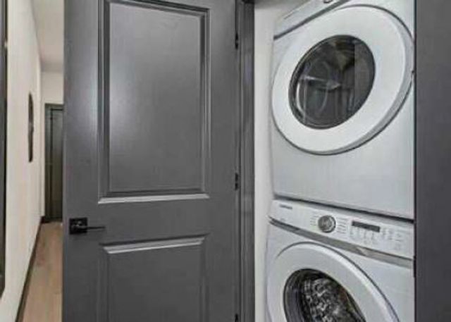 6502 S Ingleside Avenue, Woodlawn, IL 60637