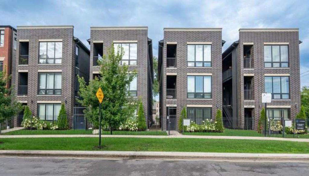 6502 S Ingleside Avenue, Woodlawn, IL 60637