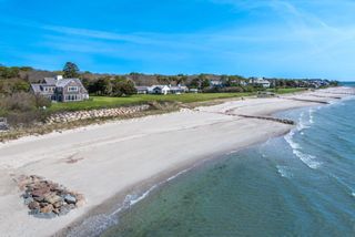 545 Sea View Avenue, Osterville, MA 02655