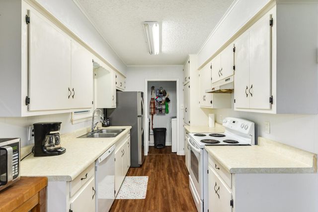 3412 Lanarkshire Street, Bay City, TX 77414