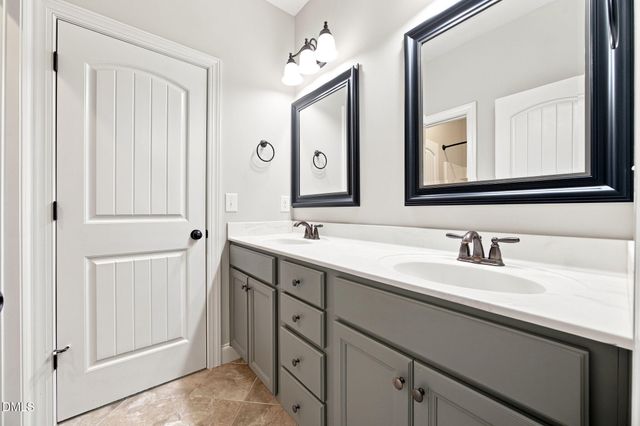 1124 Armsleigh Court, Raleigh, NC 27603