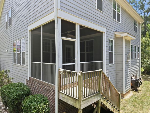 1124 Armsleigh Court, Raleigh, NC 27603