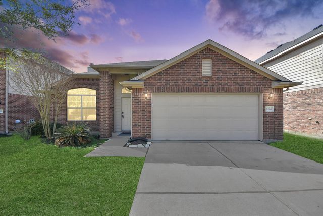 8226 Silent Deep Drive, Rosenberg, TX 77469