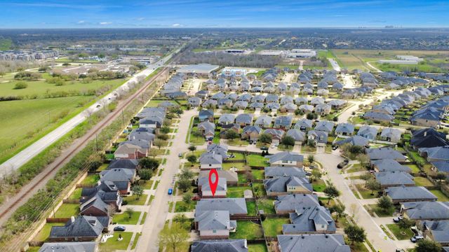 8226 Silent Deep Drive, Rosenberg, TX 77469