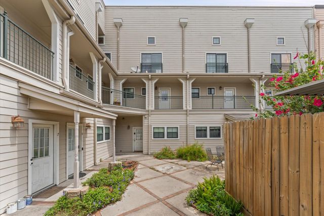 1602 Elgin Street 10, Houston, TX 77004