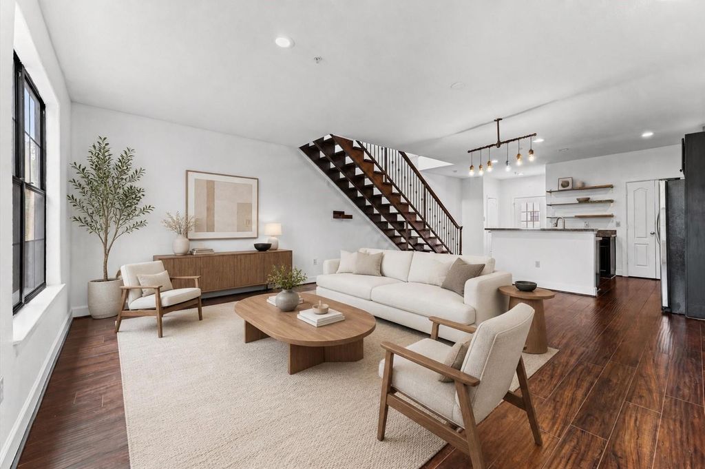 1602 Elgin Street 10, Houston, TX 77004