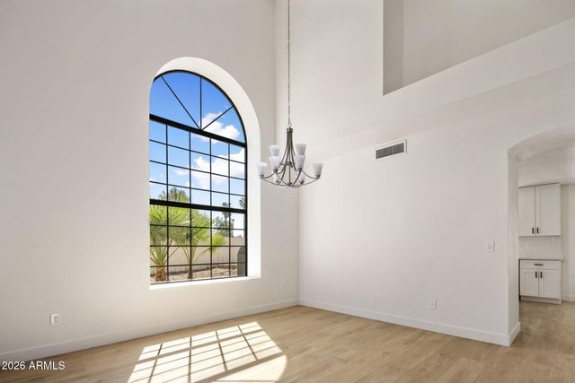 6903 W KIMBERLY Way, Glendale, AZ 85308
