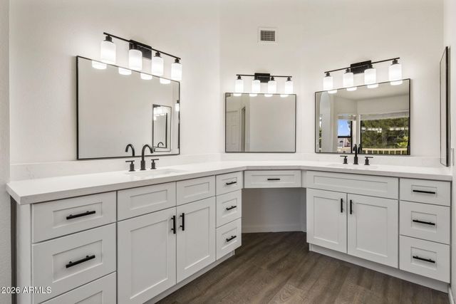 6903 W KIMBERLY Way, Glendale, AZ 85308