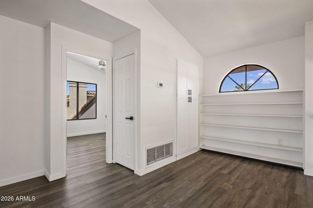 6903 W KIMBERLY Way, Glendale, AZ 85308