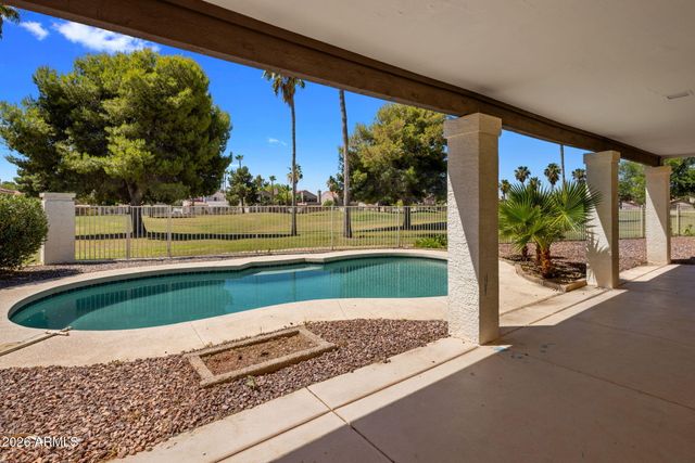 6903 W KIMBERLY Way, Glendale, AZ 85308