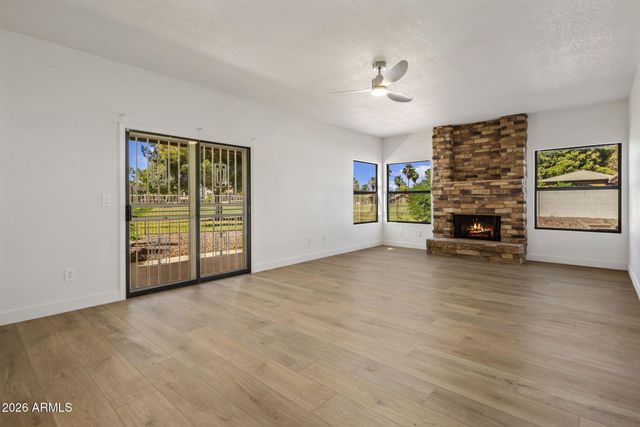 6903 W KIMBERLY Way, Glendale, AZ 85308