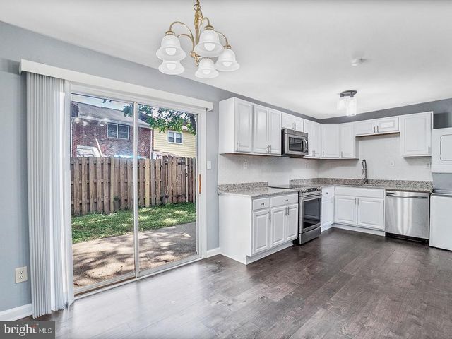 330 BROCK SQ, Fredericksburg, VA 22401