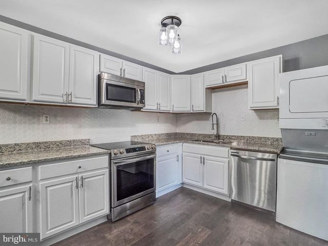 330 BROCK SQ, Fredericksburg, VA 22401