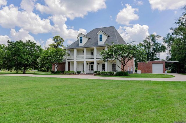 13427 Piney Pointe Road, Gonzales, LA 70737