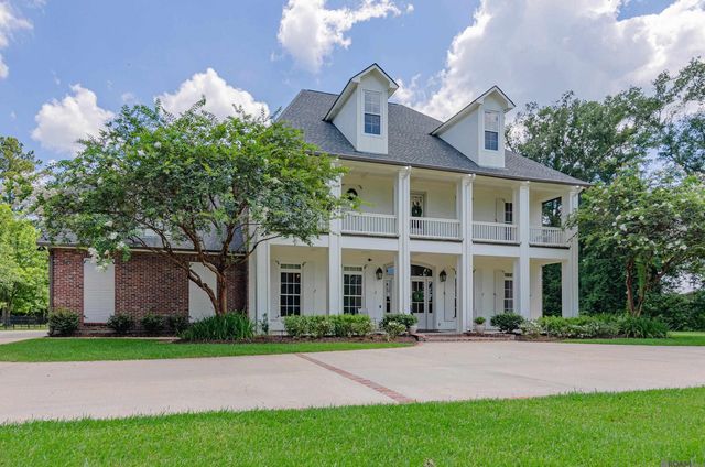 13427 Piney Pointe Road, Gonzales, LA 70737
