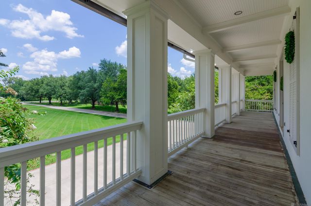 13427 Piney Pointe Road, Gonzales, LA 70737