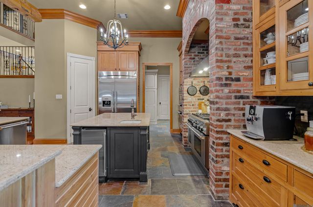 13427 Piney Pointe Road, Gonzales, LA 70737
