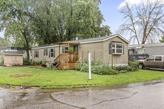 2401 Bison Dr, Maplewood, MN 55119