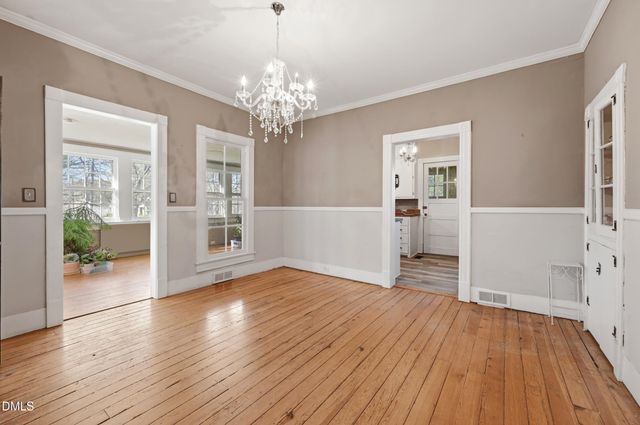 916 W Davis Street, Burlington, NC 27215