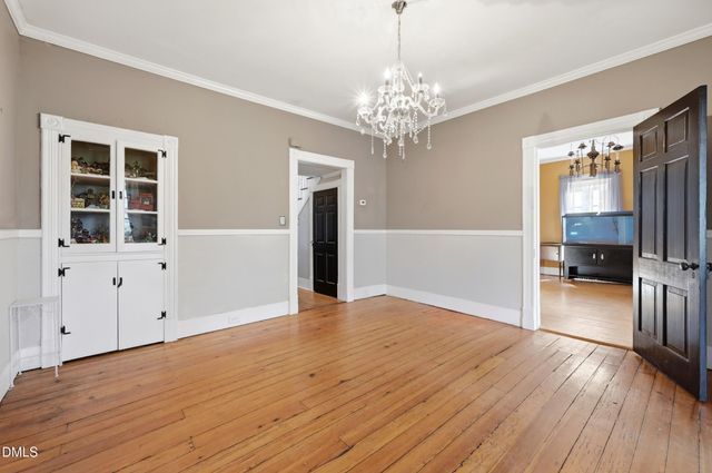 916 W Davis Street, Burlington, NC 27215