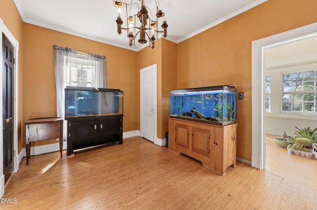 916 W Davis Street, Burlington, NC 27215