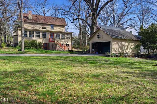 916 W Davis Street, Burlington, NC 27215