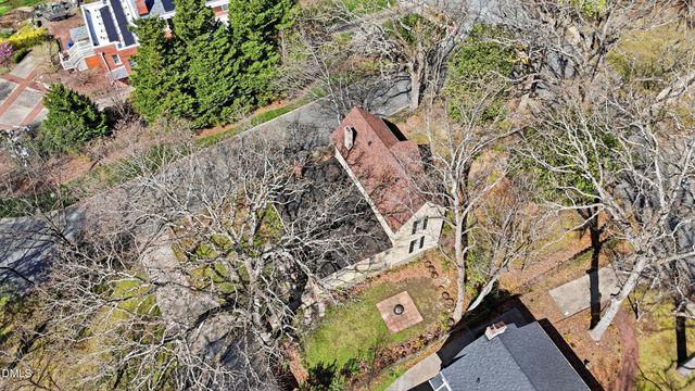 916 W Davis Street, Burlington, NC 27215