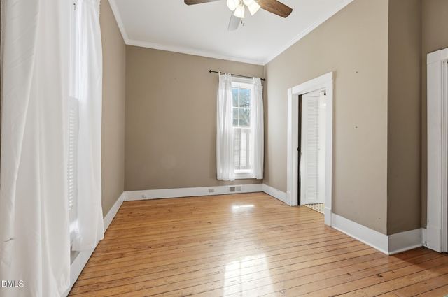 916 W Davis Street, Burlington, NC 27215